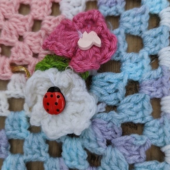 HANDMADE crochet square baby blanket 40”x40” - Picture 5 of 12